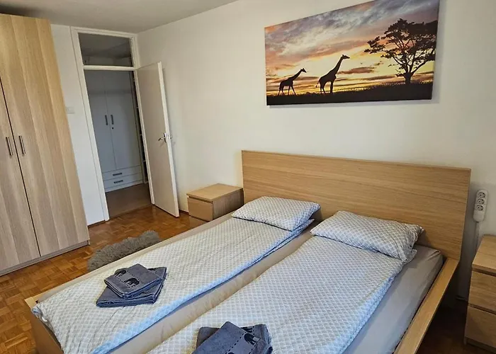 3-Rooms Arena Apartment
